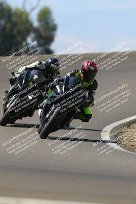 media/Sep-21-2025-TrackDaz (Sun) [[277c75b276]]/C Group/1240pm (Turn 2)/